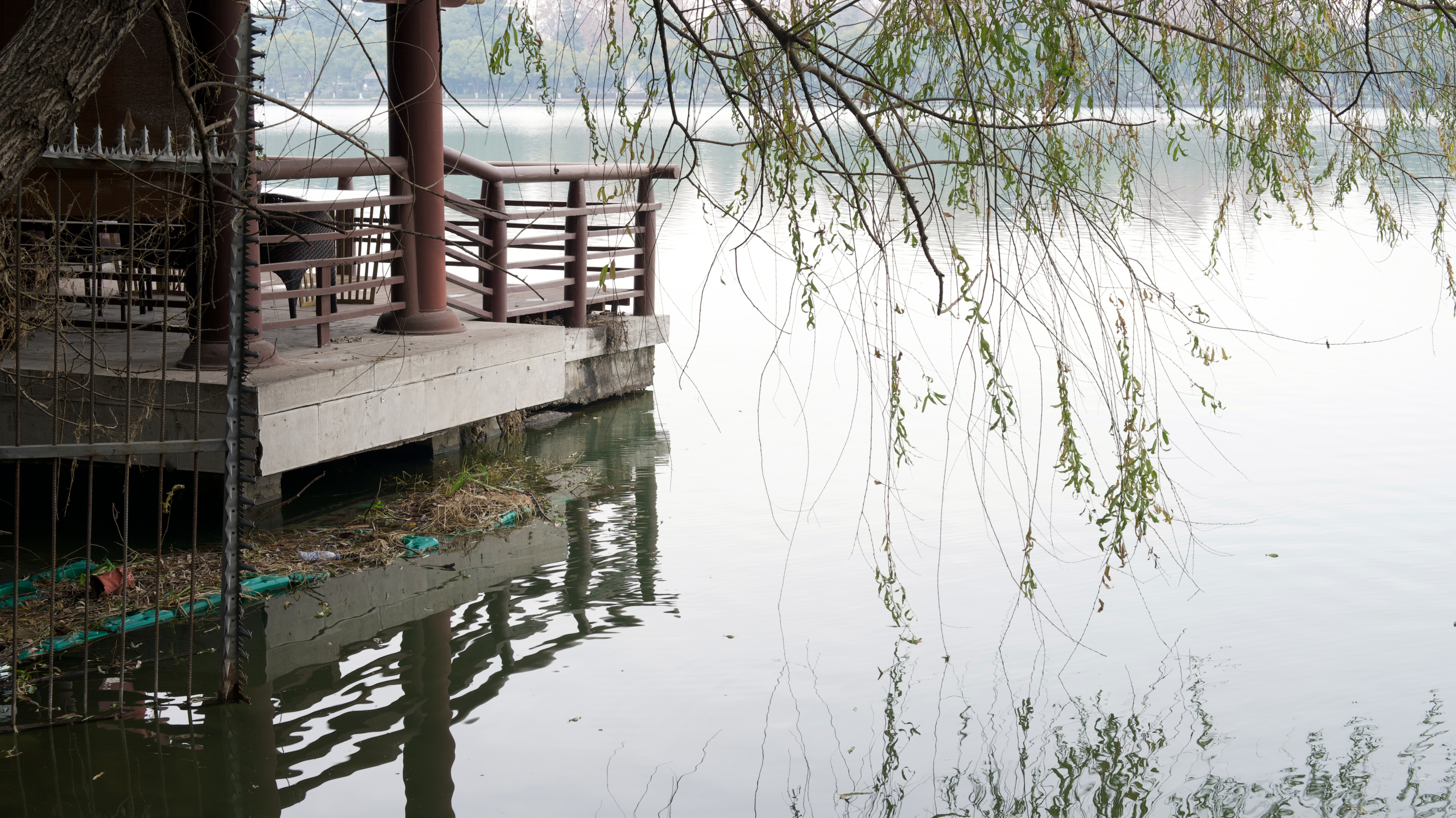 The lake and the pavilion
